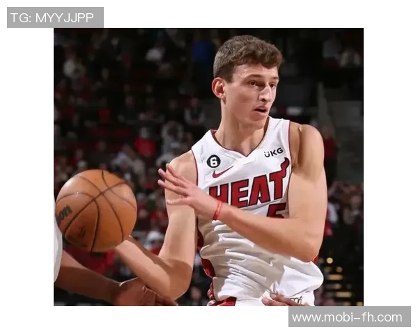 约维奇表达希望首发出场的愿望理解斯波的战术选择与决策